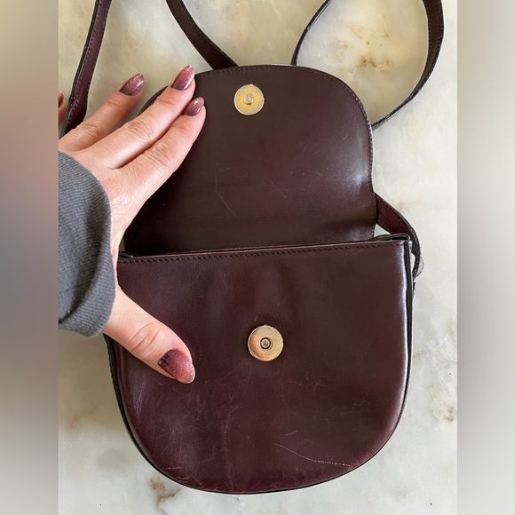 Vintage Etienne Aigner bag - Picture 12 of 16